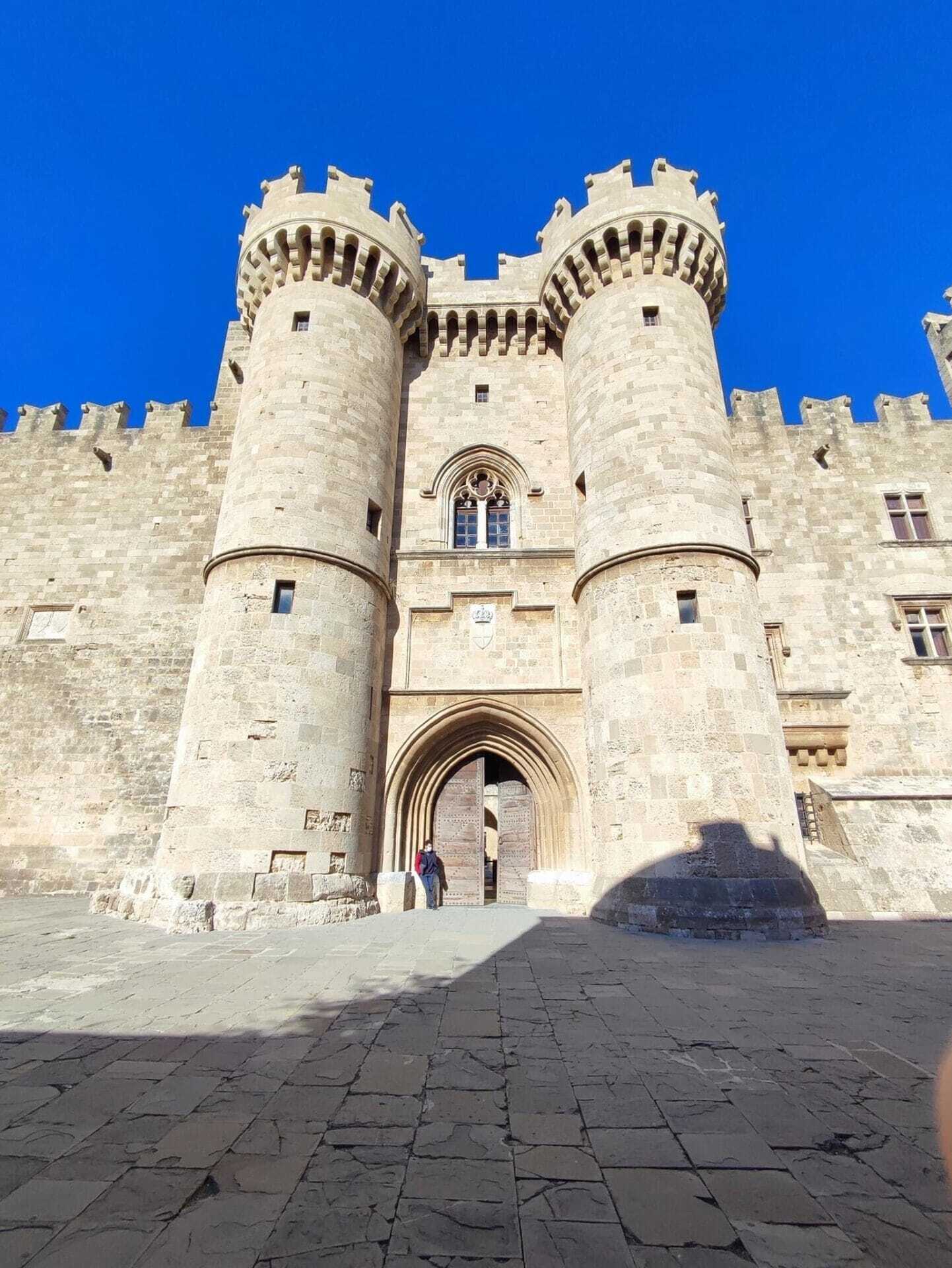 entrance old town rhodes Kolymbia sea lines